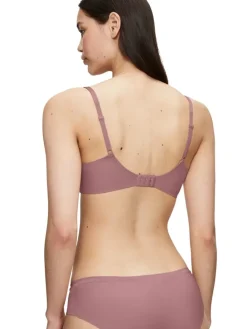 Beugelloze beha "Body Make-up" lichtroze