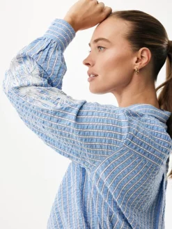 Blouse lichtblauw/wit