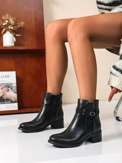 Enkelboots zwart