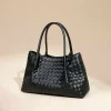 Handtas zwart - (B)30 x (H)18 x (D)10 cm