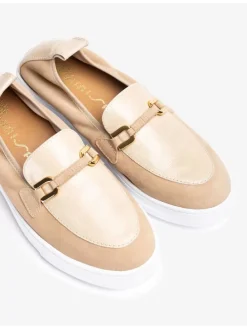 Leren mocassins beige