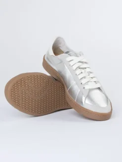 Leren sneakers zilverkleurig