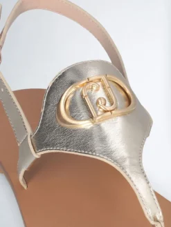Leren teensandalen goudkleurig