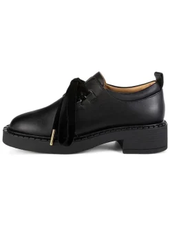 Leren veterschoenen zwart