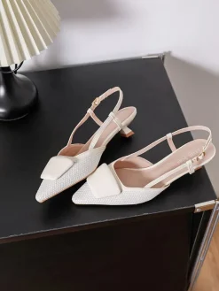 Pumps met bandje beige