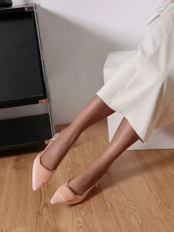 Pumps met bandje lichtroze