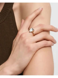 Ring met kristallen