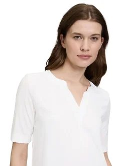 Shirt wit