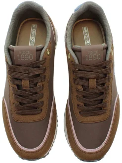 Sneakers bruin