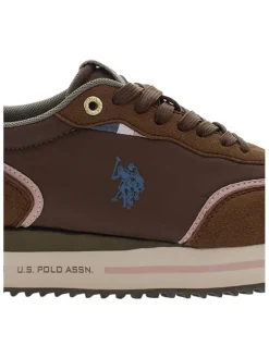Sneakers bruin