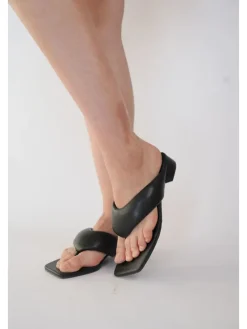 Teenslippers zwart