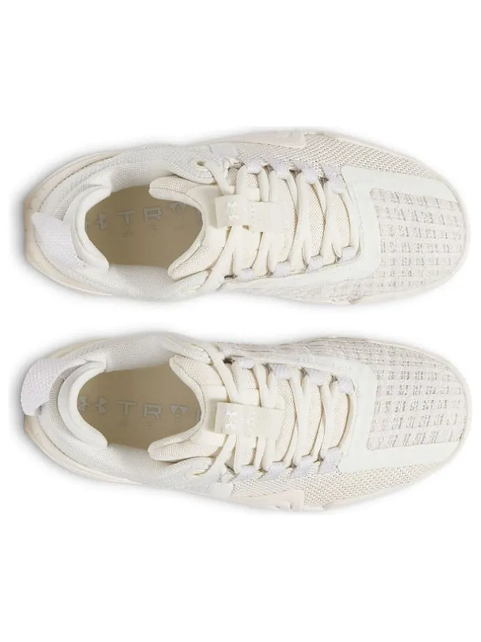 Trainingsschoenen "TriBase Reign 6" crème