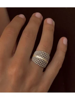 Zilveren ring met edelstenen